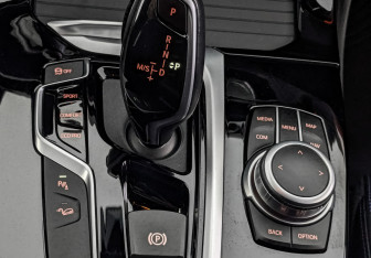 Подержанный автомобиль BMW X4 2021 года (30 фото)
