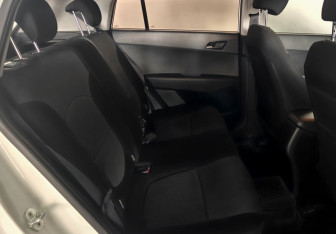 Подержанный автомобиль Hyundai Creta 2018 года (10 фото)