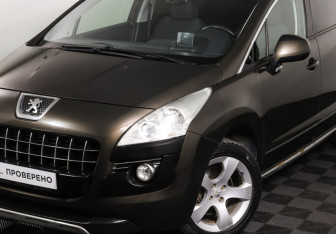 Подержанный автомобиль Peugeot 3008 2012 года (21 фото)