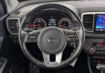 Подержанный автомобиль Kia Sportage 2021 года (22 фото)