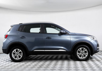 Подержанный автомобиль Chery Tiggo 4 2021 года (4 фото)
