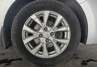 Подержанный автомобиль Hyundai Solaris Sedan 2017 года (17 фото)