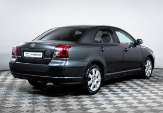 Подержанный автомобиль Toyota Avensis Sedan 2006 года (5 фото)