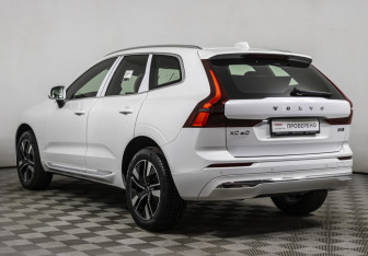 Новый Volvo XC60 2025 (7 фото)