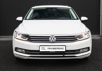 Подержанный автомобиль Volkswagen Passat Wagon 2018 года (2 фото)
