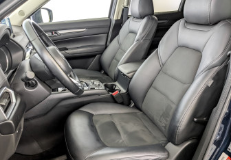 Подержанный автомобиль Mazda CX-5 2021 года (21 фото)