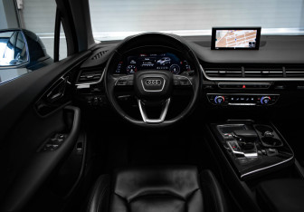 Подержанный автомобиль Audi Q7 2018 года (9 фото)
