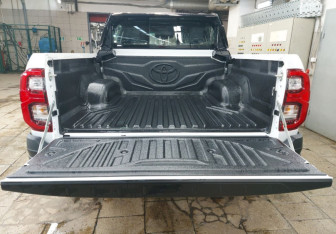 Новый Toyota Hilux 2025 (5 фото)