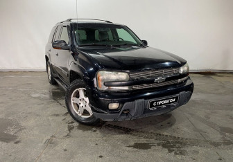 Подержанный автомобиль Chevrolet TrailBlazer 2003 года (3 фото)
