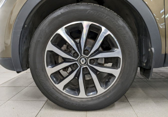 Подержанный автомобиль Renault Arkana 2021 года (17 фото)