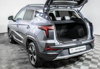 Подержанный автомобиль Москвич 3 2023 года (10 фото)