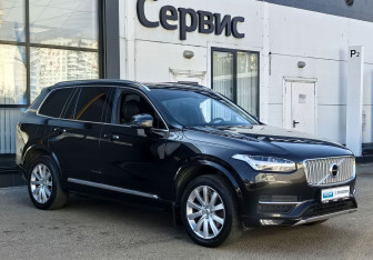 Подержанный автомобиль Volvo XC90 2018 года (3 фото)