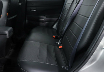 Подержанный автомобиль Mitsubishi ASX 2019 года (10 фото)