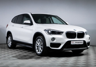 Подержанный автомобиль BMW X1 2018 года (3 фото)