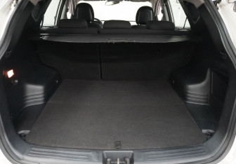 Подержанный автомобиль Hyundai ix35 2011 года (9 фото)