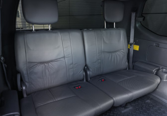 Подержанный автомобиль Toyota Land Cruiser Prado 2008 года (14 фото)
