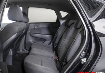 Подержанный автомобиль Hyundai i30 Hatchback 2011 года (10 фото)