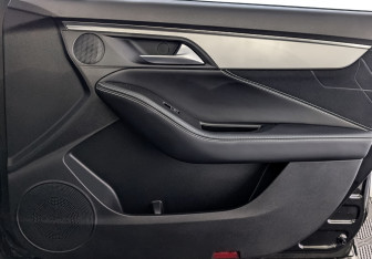 Подержанный автомобиль Москвич 6 2023 года (24 фото)