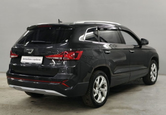 Подержанный автомобиль Jetta VS7 2023 года (5 фото)