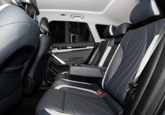 Новый Geely Atlas 2025 (30 фото)