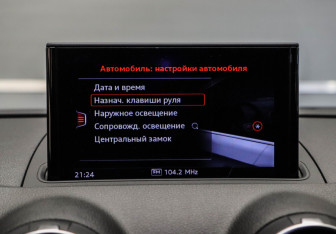 Подержанный автомобиль Audi A3 Sedan 2018 года (16 фото)