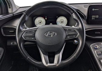 Подержанный автомобиль Hyundai Santa Fe 2021 года (21 фото)