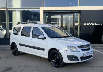 Подержанный автомобиль LADA (ВАЗ) Largus Wagon 2013 года (3 фото)