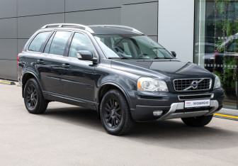Подержанный автомобиль Volvo XC90 2013 года (3 фото)