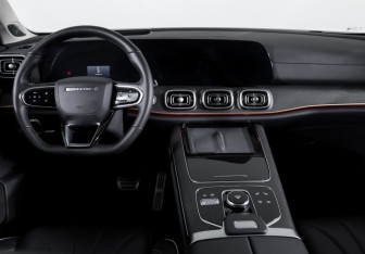 Подержанный автомобиль Jaecoo J8 2024 года (12 фото)