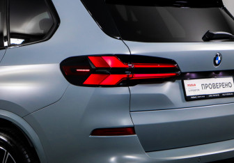 Подержанный автомобиль BMW X5 2024 года (17 фото)