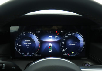 Новый Hongqi H5 2024 (11 фото)