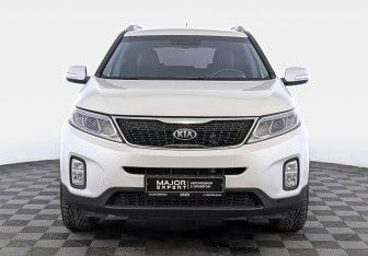 Подержанный автомобиль Kia Sorento 2019 года (2 фото)