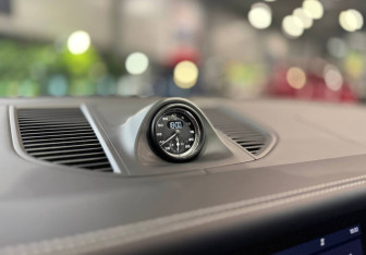 Новый Porsche Macan 2025 (12 фото)