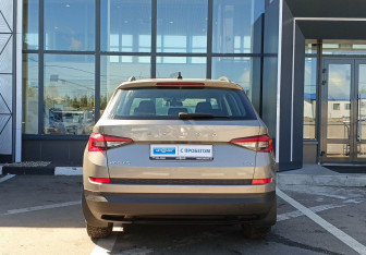 Подержанный автомобиль Skoda Kodiaq 2021 года (6 фото)