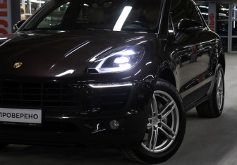 Подержанный автомобиль Porsche Macan 2018 года (21 фото)