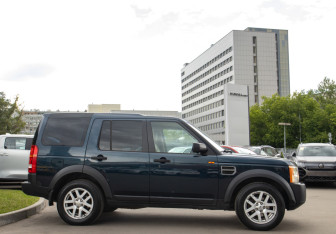 Подержанный автомобиль Land Rover Discovery 2007 года (3 фото)
