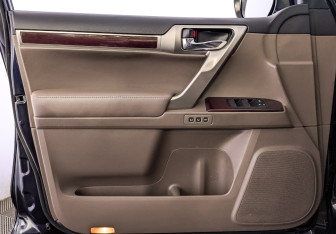 Подержанный автомобиль Lexus GX 2019 года (19 фото)