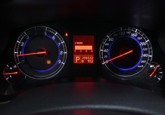 Подержанный автомобиль Infiniti EX 2008 года (10 фото)