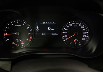 Подержанный автомобиль Kia Optima Sedan 2016 года (12 фото)