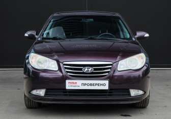 Подержанный автомобиль Hyundai Elantra Sedan 2010 года (2 фото)