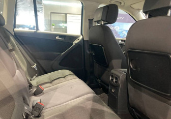 Подержанный автомобиль Volkswagen Tiguan 2012 года (12 фото)