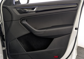 Подержанный автомобиль Skoda Kodiaq 2021 года (25 фото)