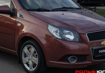Подержанный автомобиль Chevrolet Aveo Hatchback 2011 года (15 фото)