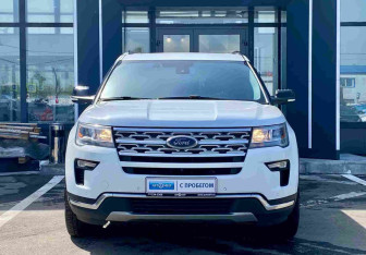 Подержанный автомобиль Ford Explorer 2018 года (7 фото)