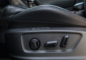 Подержанный автомобиль Skoda Karoq 2021 года (16 фото)