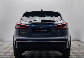 Подержанный автомобиль Nissan Qashqai 2021 года (4 фото)
