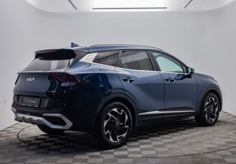 Подержанный автомобиль Kia Sportage 2023 года (5 фото)