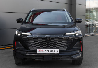 Подержанный автомобиль Changan CS55PLUS 2023 года (2 фото)