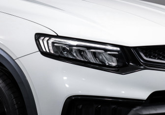 Подержанный автомобиль Geely Tugella 2022 года (17 фото)
