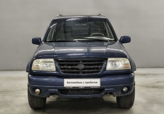 Подержанный автомобиль Suzuki Grand Vitara 2001 года (2 фото)